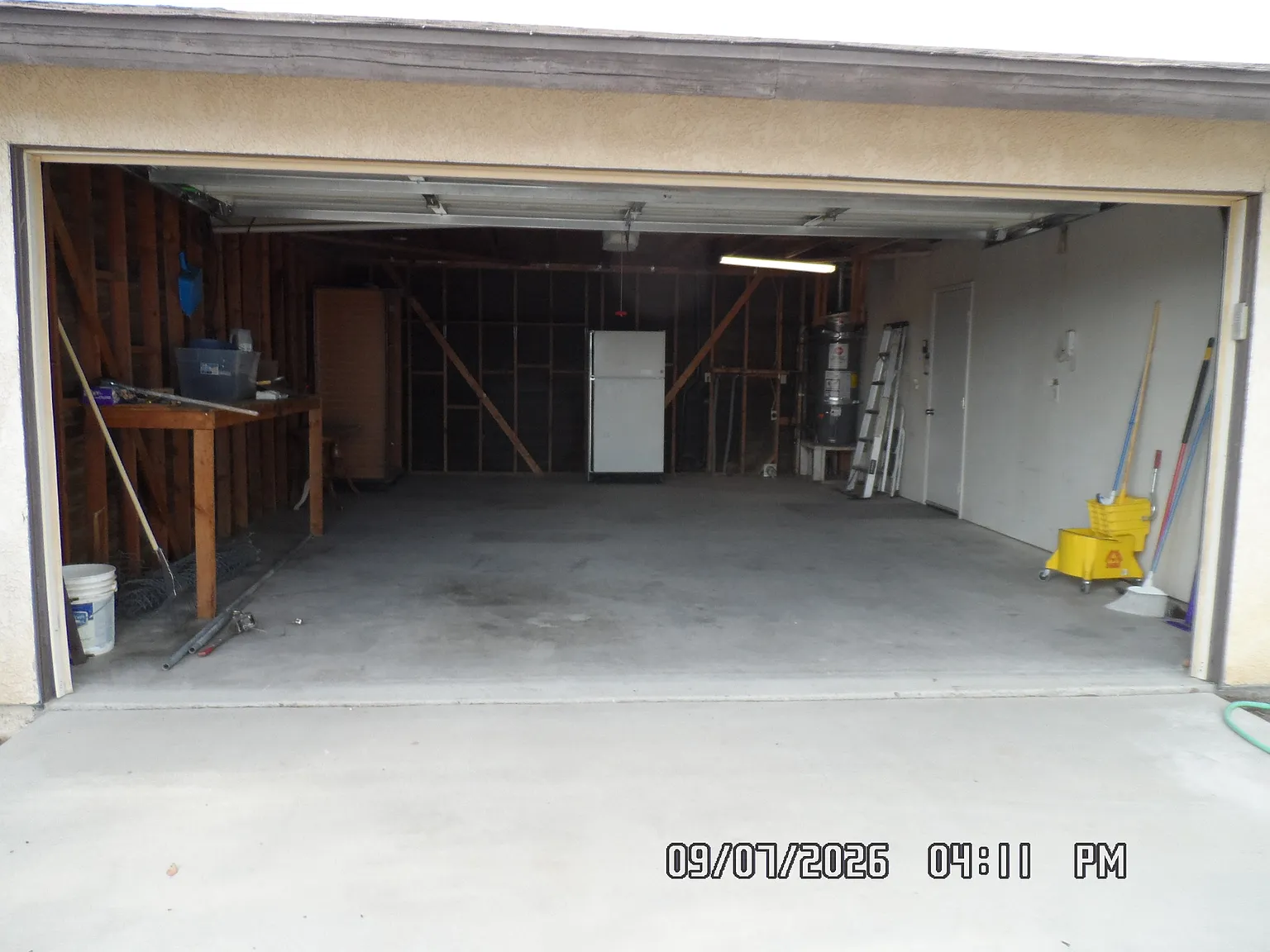 3 bed, 1050 sqft, $1,875 — Photo 4
