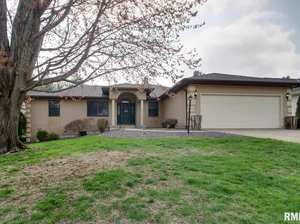 4500 Bunker Dr, Quincy, IL 62305