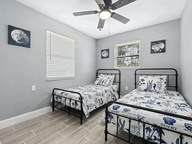 1004 N Betty Ln — Photo 11