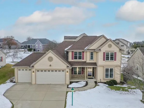 722 Cottonwood LANE, Waterford, WI 53185