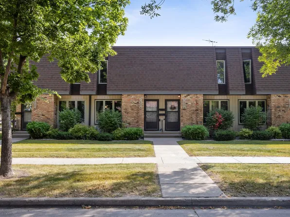 1504-16 1/2 St S, Fargo, ND 58103