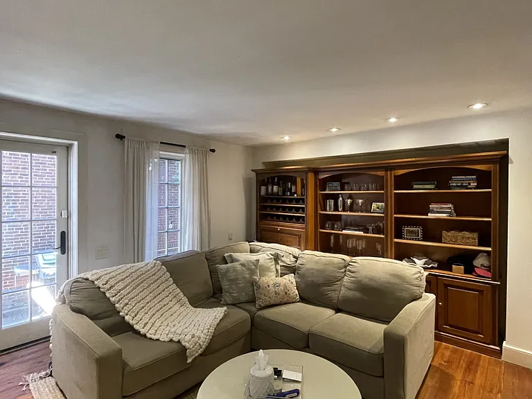 1225 Panama St — Photo 6