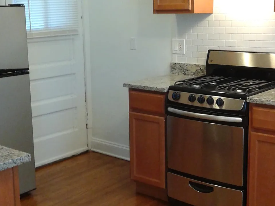 Studio Kitchen stainless steel appl