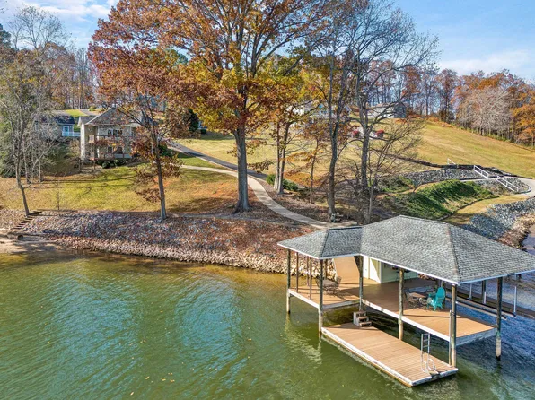 6778 Horseshoe Bend Rd, Goodview, VA 24095