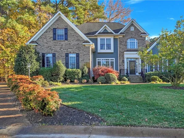 209 Marshall Ln, Carrollton, VA 23314