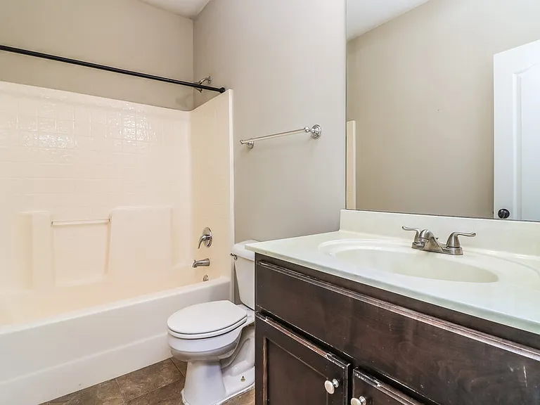 49 Celtic Ct — Photo 15