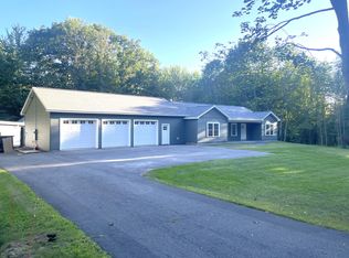 93 Dutton Rd, China, ME 04358