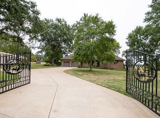 4181 E Farm Road 164, Springfield, MO 65809
