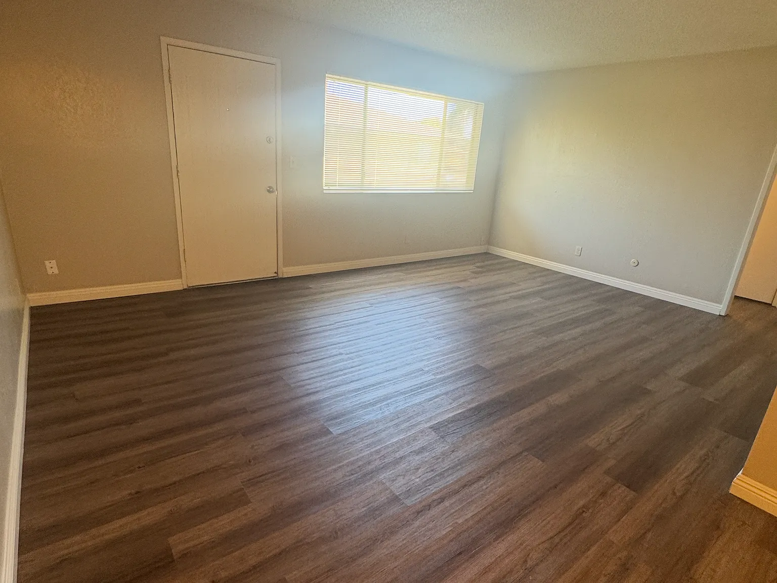 1 bed, 650 sqft, $925 — Photo 4