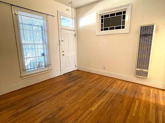 2nd image of 541 Linden St