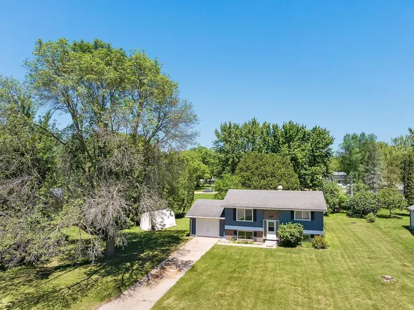 98 Glendale Ct, Clintonville, WI 54929