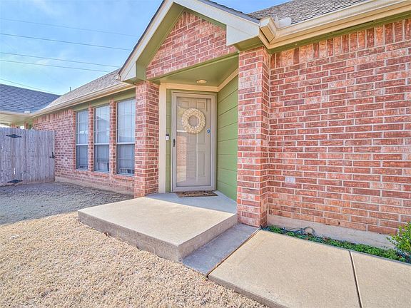 4th image of 2508 Tyler Ln