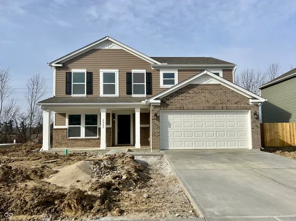2323 N Liberty Lakes Dr, Greensburg, IN 47240