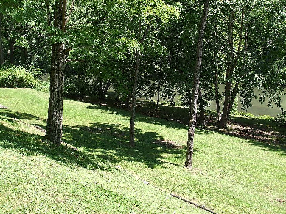 3 levels on the upper end.