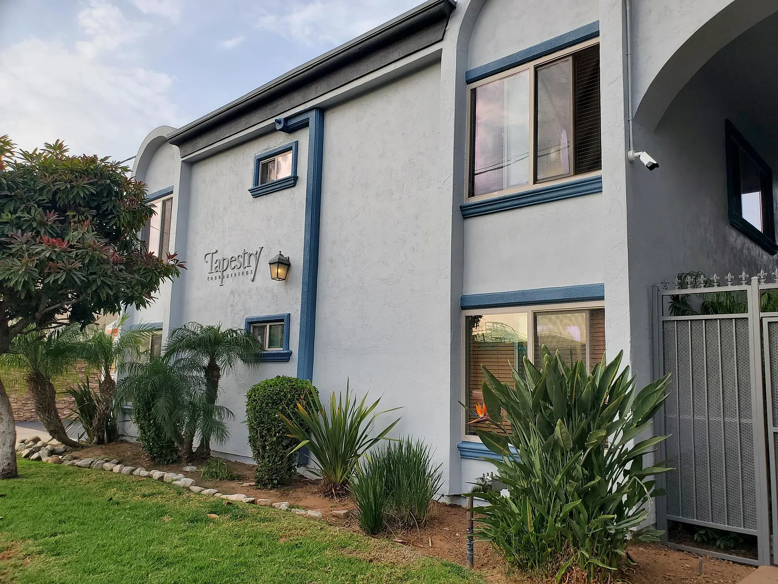 1450 Iris Ave — Photo 3