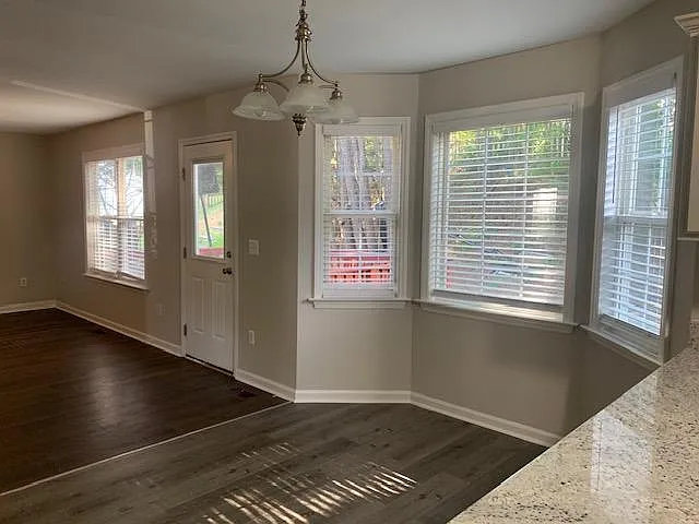 8320 Hobhouse Cir — Photo 5