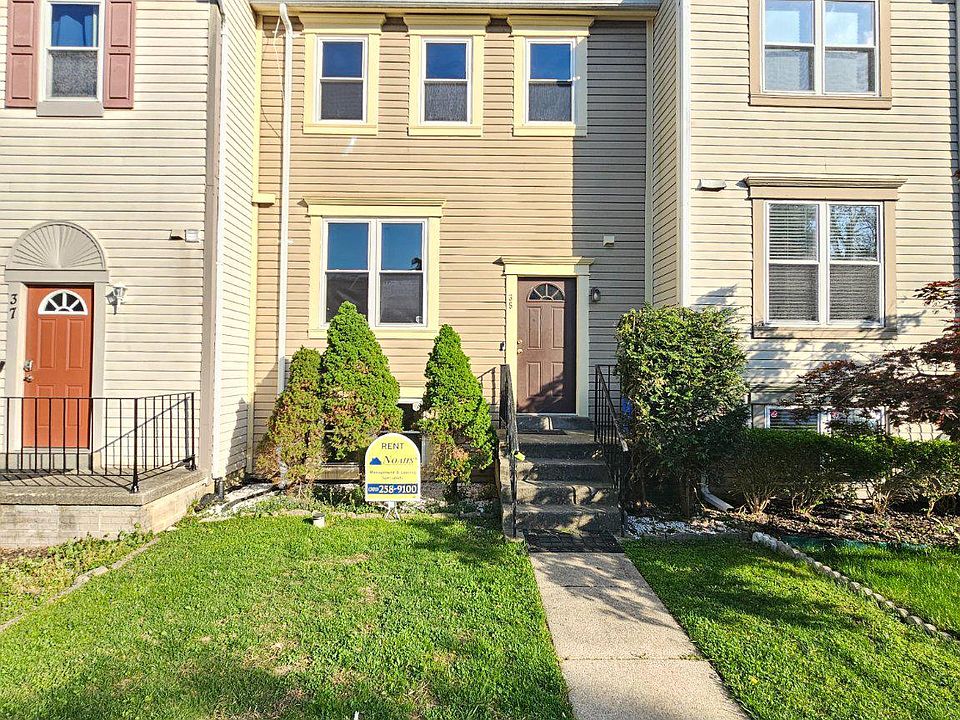1st image of 35 Kinsman View Cir