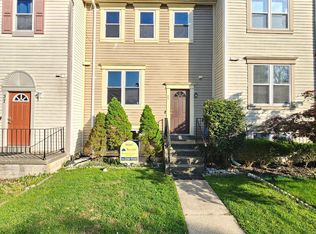 35 Kinsman View Cir, Silver Spring, MD 20901