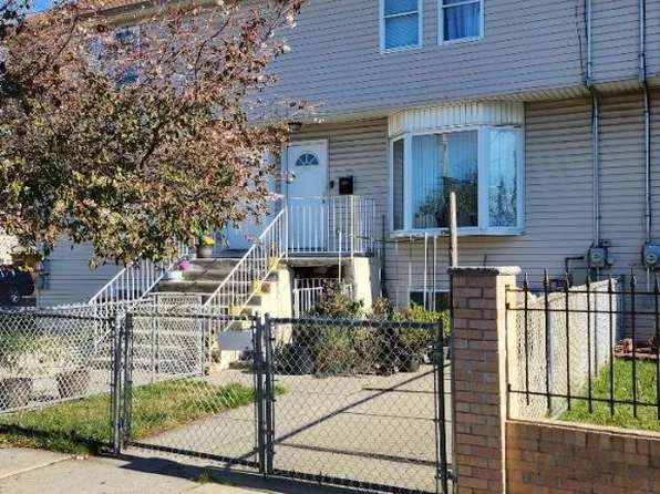 105 Campbell Ave, Staten Island, NY 10310