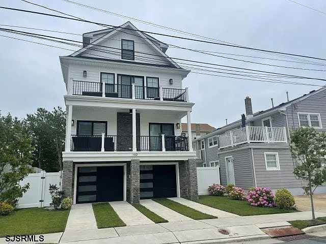 103 N Monroe Ave — Photo 1