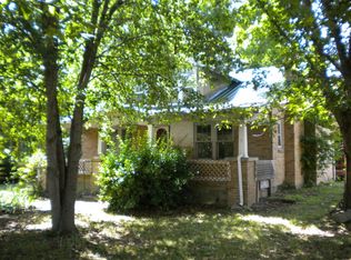 951 W Main St, Byrdstown, TN 38549