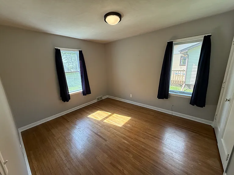 Back bedroom