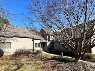 18 Deep Brook Hbr UNIT 18, Suffield, CT 06078