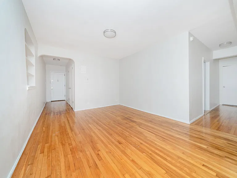 500 Kappock St #5C — Photo 9