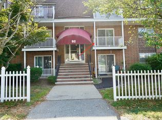 92 Beacon St APT 6, Lawrence, MA 01843