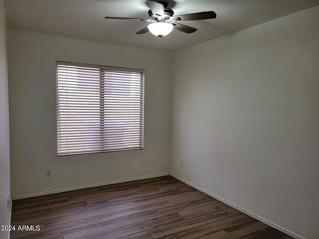 869 E Sheffield Ave — Photo 12