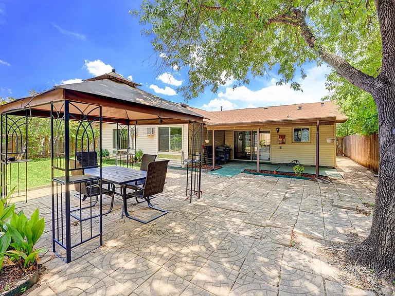 7120 Carwill Dr — Photo 18