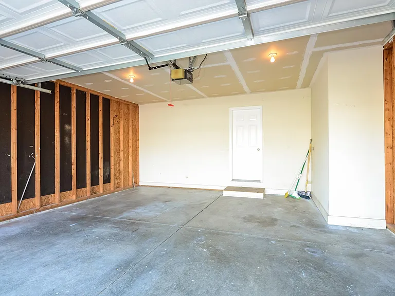 5291 Villa Ct — Photo 20