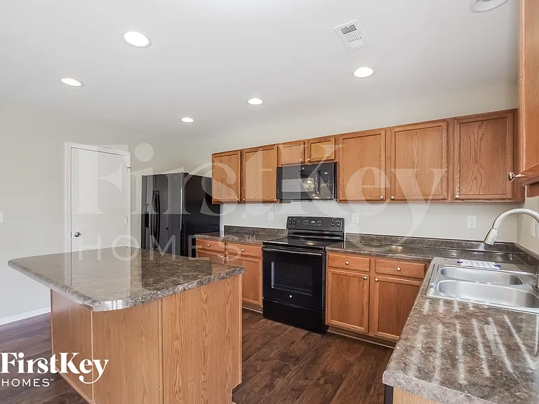 9835 Rocky Ford Club Rd — Photo 8