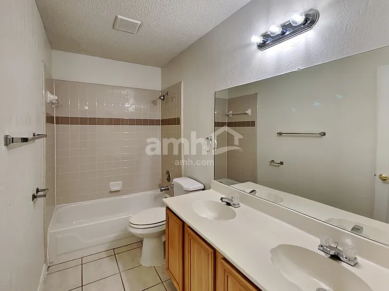 4709 Shadow Crest Dr — Photo 17