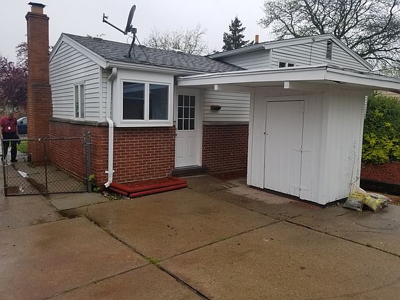 5th image of 1561 Woodbourne St
