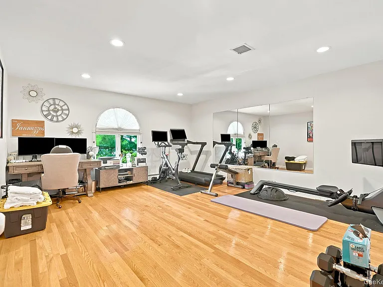 316 Gainsborg Ave #2 — Photo 17