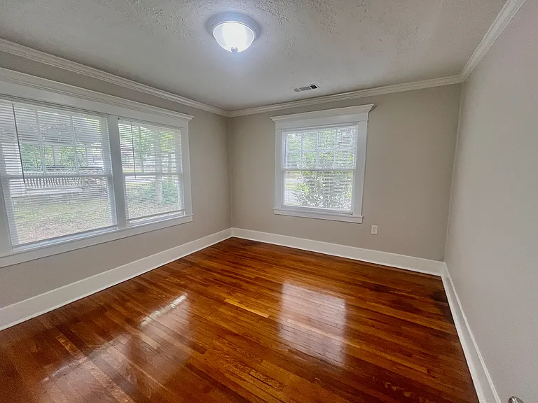 4522 Lee Ave — Photo 21