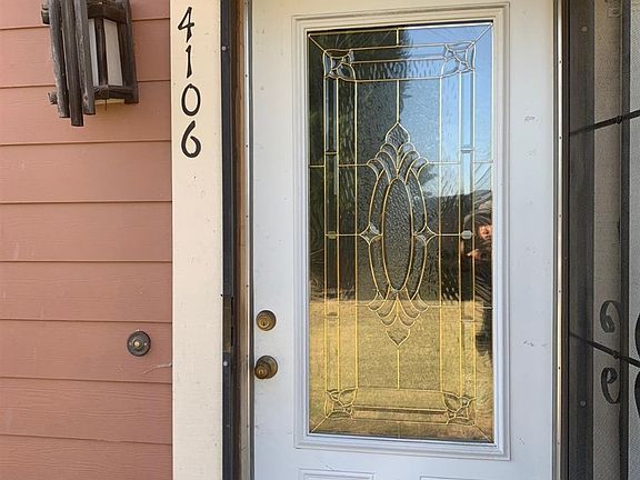 3rd image of 4106 Weymouth Ln