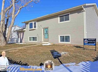 640 5th St, Evansville, WY 82636