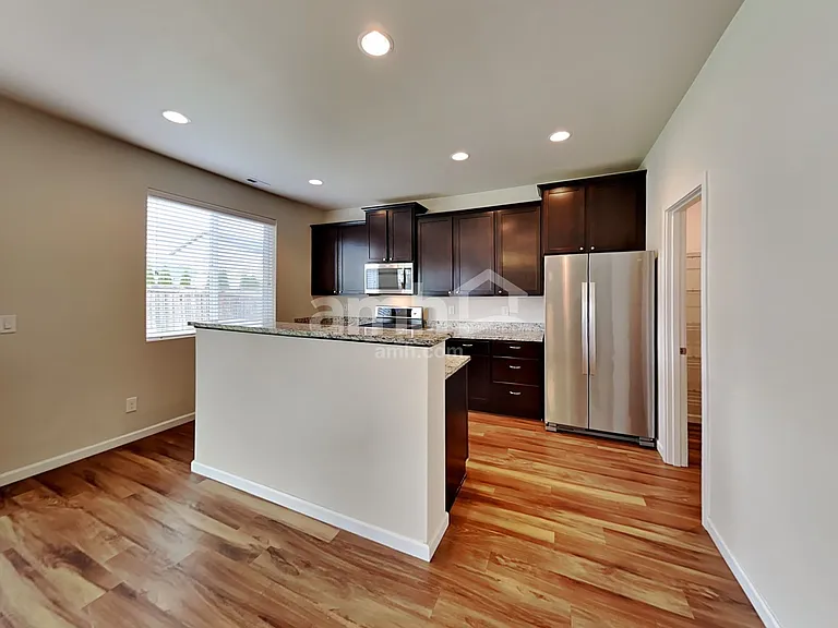 2681 Moore Ave — Photo 3