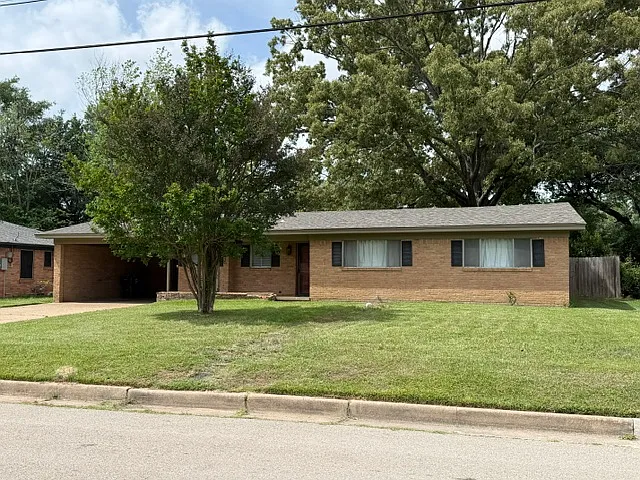 1416 Easy St — Photo 2