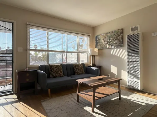1664 Thomas Ave, San Diego, CA 92109