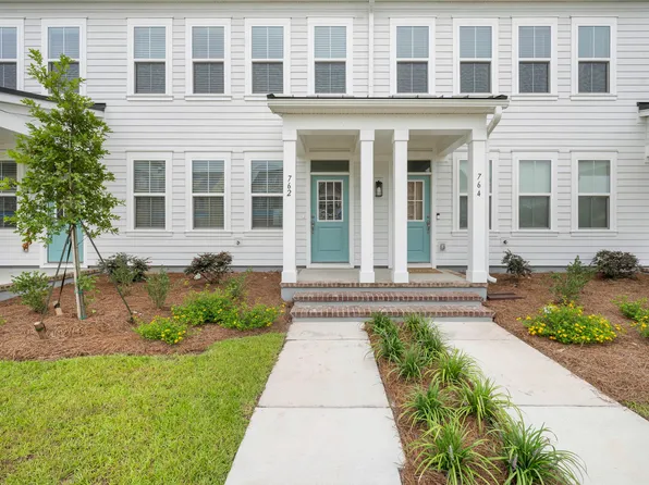 762 Blueway Ave, Summerville, SC 29486