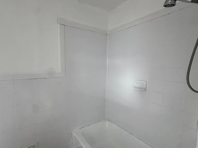 52-54 Ives Ct — Photo 3