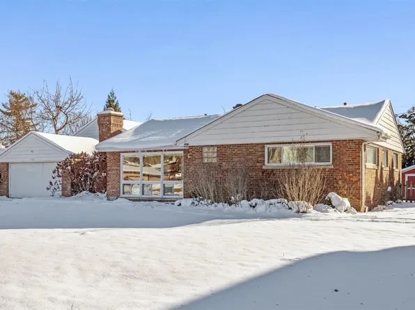 1821 George Ct, Glenview, IL 60025