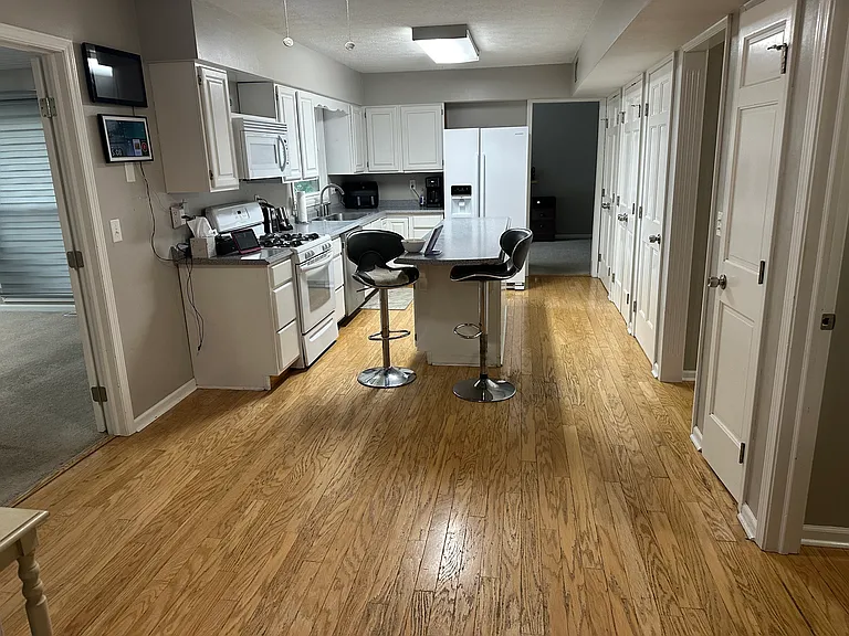 825 Lanyard Dr — Photo 6