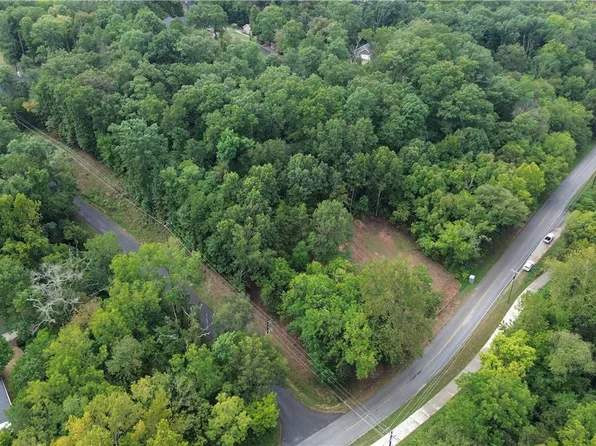 5 Manchester Dr, Bella Vista, AR 72714