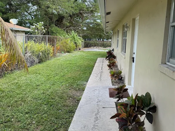 1036 NW 5th Ave, Fort Lauderdale, FL 33311