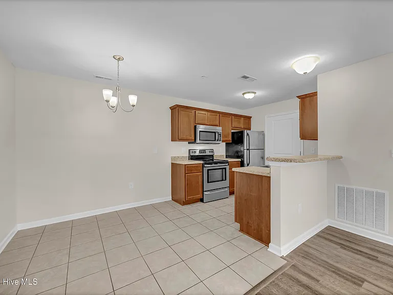 4429 Jay Bird Cir #103 — Photo 9