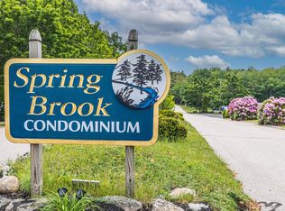 406 Springbrook Cir, Portsmouth, NH 03801